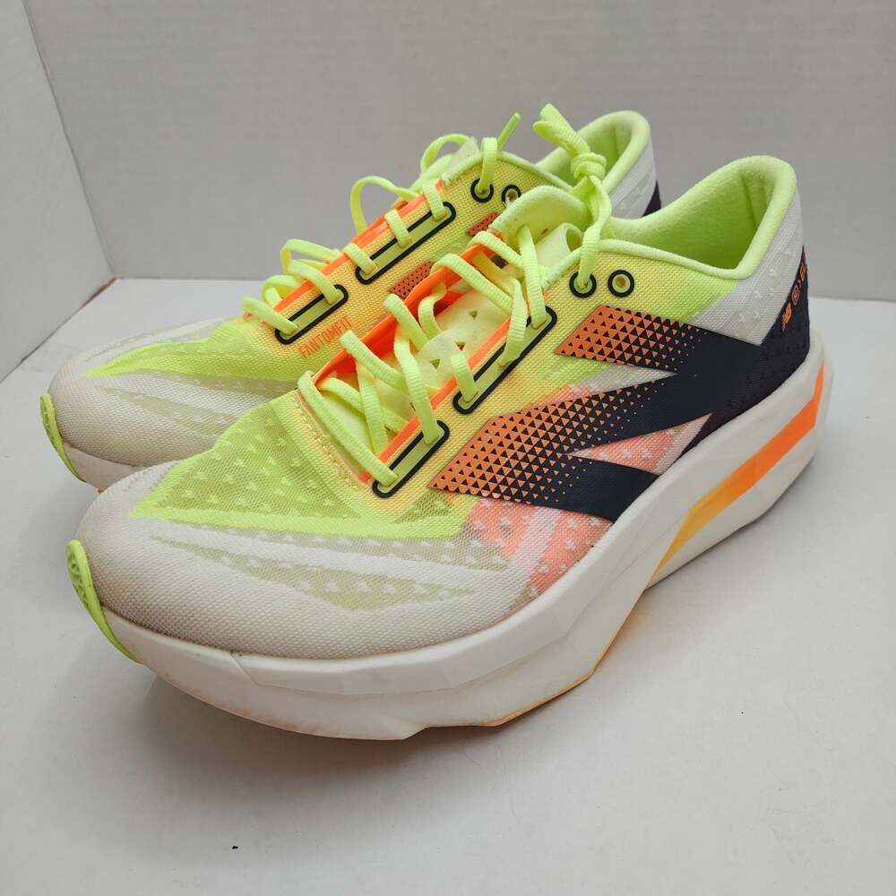 New Balance Women's Size 9.5 FuelCell SuperComp Elite v4 WRCELLA4